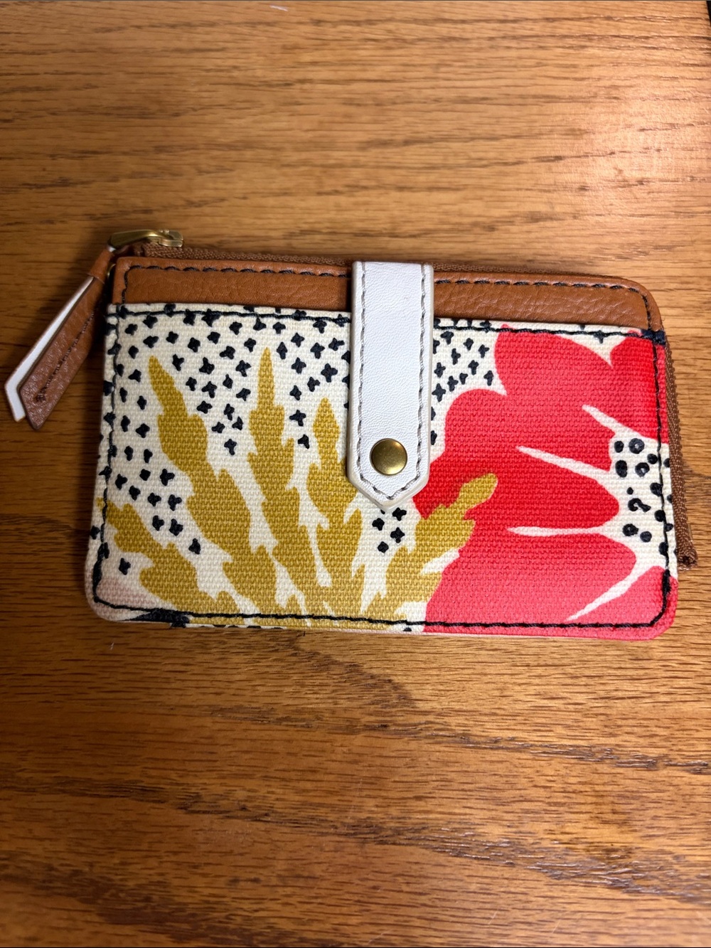 Fossil Floral Card zip around slim Wallet